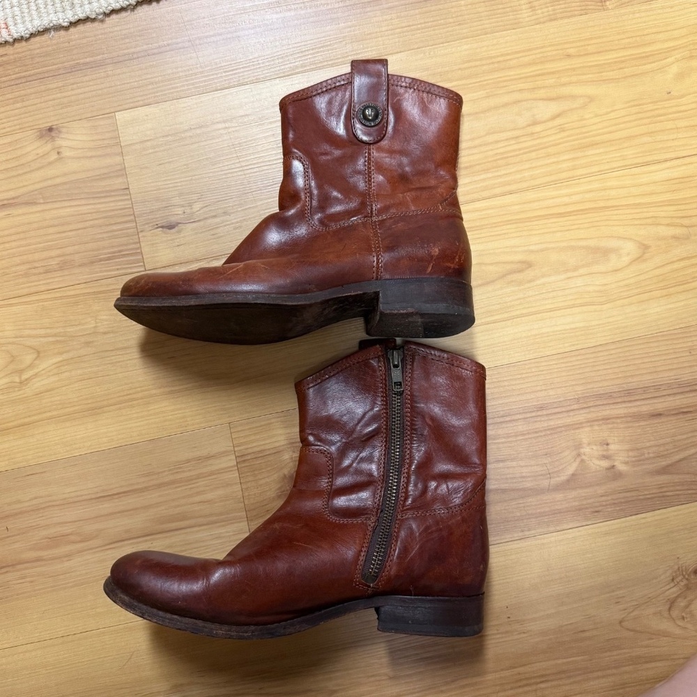 FRYE Women's Melissa Button Short Boot Booties Sz US 6 B Brown Leather - Picture 4 of 16